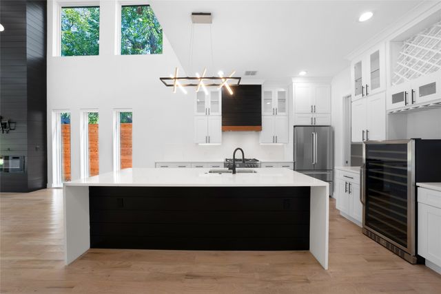 4811 W University Boulevard, Dallas, TX 75209