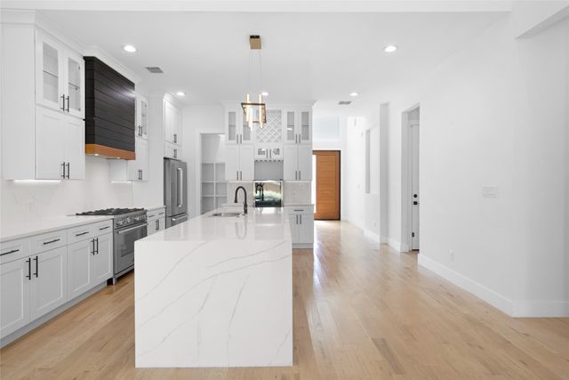 4811 W University Boulevard, Dallas, TX 75209