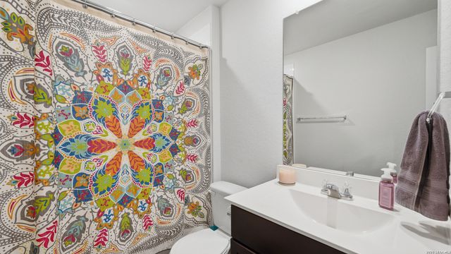 925 Nodding Nixie, Seguin, TX 78155