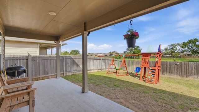 925 Nodding Nixie, Seguin, TX 78155