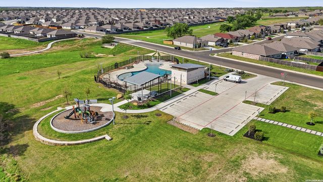 925 Nodding Nixie, Seguin, TX 78155