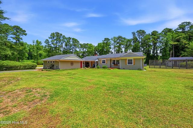 5237 Bell Williams Road, Currie, NC 28435