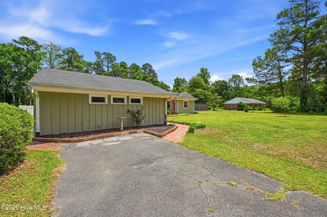5237 Bell Williams Road, Currie, NC 28435