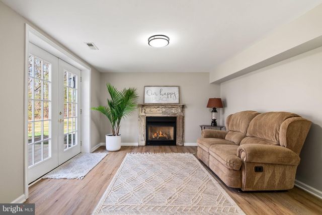 120 MONROE FARM RD, Fredericksburg, VA 22406