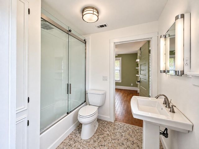 104 Flowers Street, Dayton, TX 77535