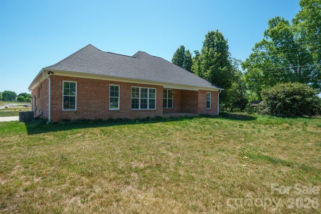 101 Long Meadows Drive, Kings Mountain, NC 28086