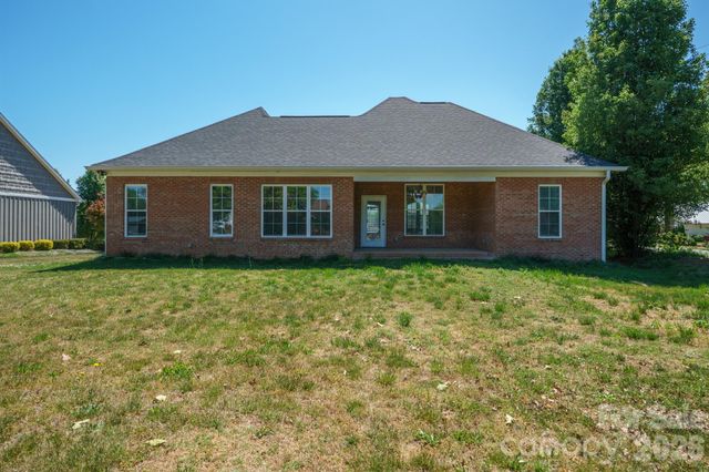 101 Long Meadows Drive, Kings Mountain, NC 28086