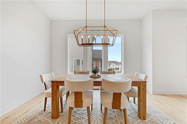 10026 Aurora Street, Lenexa, KS 66220