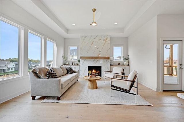 10026 Aurora Street, Lenexa, KS 66220