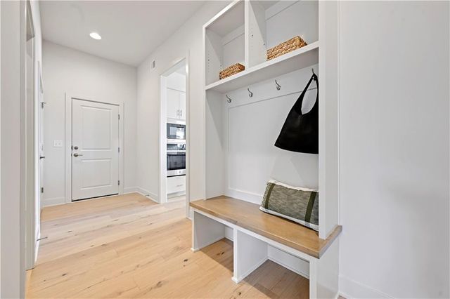 10026 Aurora Street, Lenexa, KS 66220