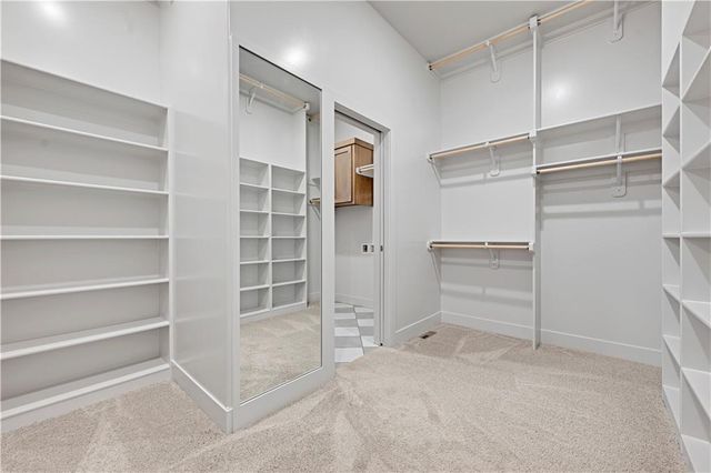 10026 Aurora Street, Lenexa, KS 66220