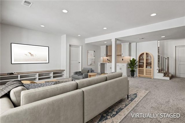 10026 Aurora Street, Lenexa, KS 66220