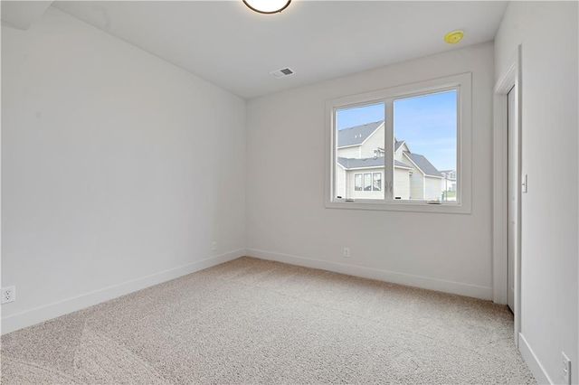 10026 Aurora Street, Lenexa, KS 66220