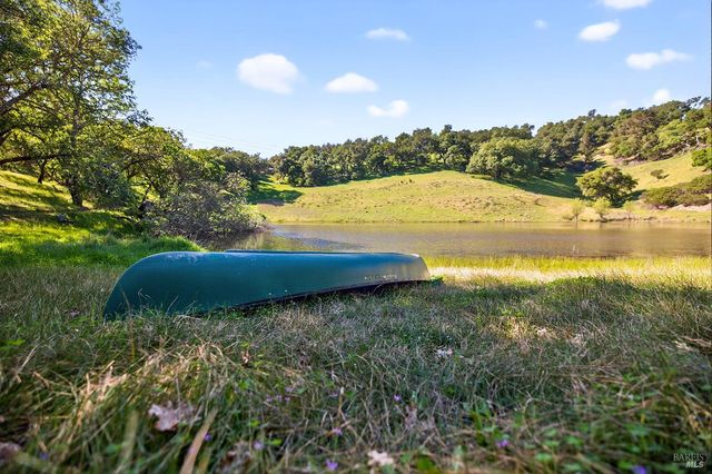 8373 Singing Hills Trl, Santa Rosa, CA 95404