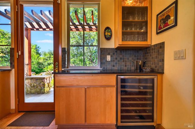 8373 Singing Hills Trl, Santa Rosa, CA 95404