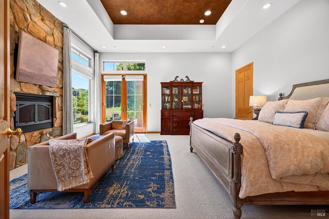 8373 Singing Hills Trl, Santa Rosa, CA 95404