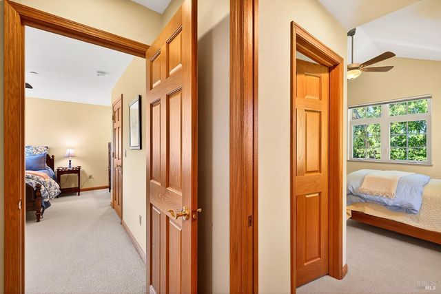 8373 Singing Hills Trl, Santa Rosa, CA 95404