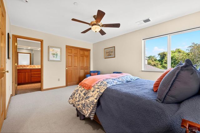 8373 Singing Hills Trl, Santa Rosa, CA 95404