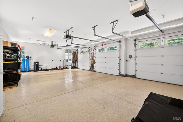 8373 Singing Hills Trl, Santa Rosa, CA 95404