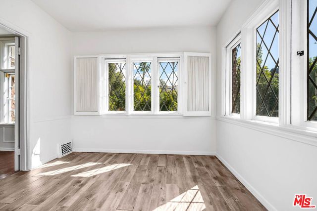 2441 Glendower Avenue, Los Angeles, CA 90027