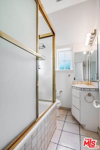 2441 Glendower Avenue, Los Angeles, CA 90027