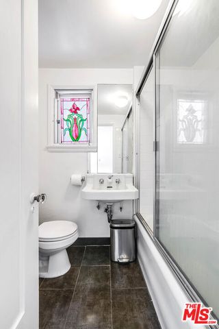 2441 Glendower Avenue, Los Angeles, CA 90027