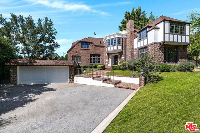 2441 Glendower Avenue, Los Angeles, CA 90027