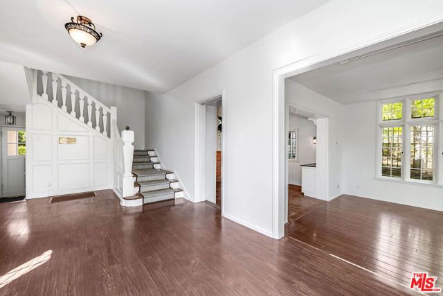 2441 Glendower Avenue, Los Angeles, CA 90027