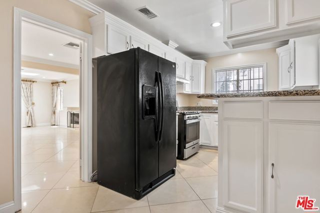 2151 Glendon Avenue, Los Angeles, CA 90025