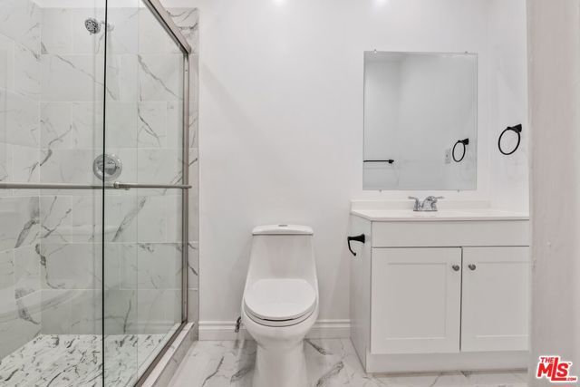 2151 Glendon Avenue, Los Angeles, CA 90025