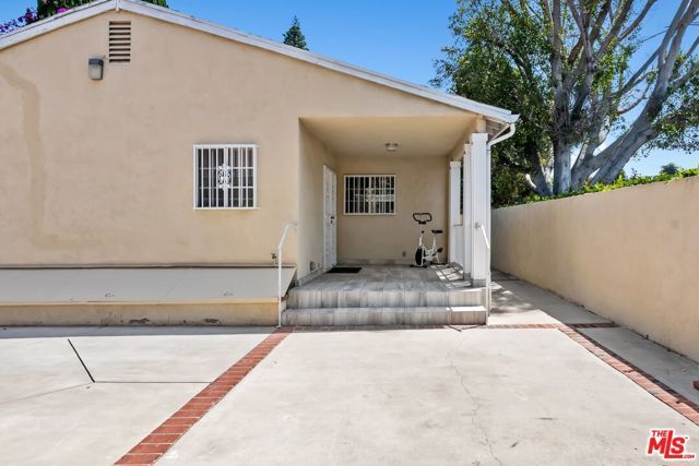 2151 Glendon Avenue, Los Angeles, CA 90025