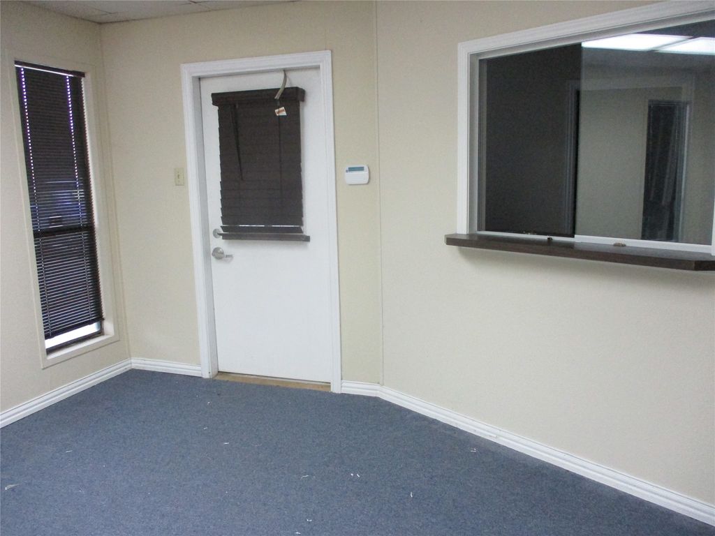 2403 Cales Drive B & C, Arlington, TX 76013 — photo 2