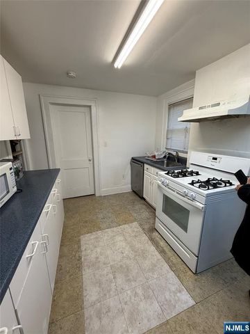 1329 Teaneck Road, Teaneck, NJ 07666