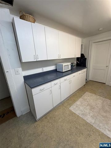 1329 Teaneck Road, Teaneck, NJ 07666