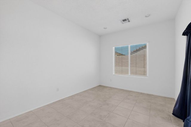211 Prism Avenue SW, Rio Rancho, NM 87124
