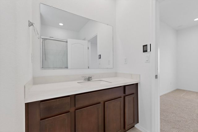 211 Prism Avenue SW, Rio Rancho, NM 87124