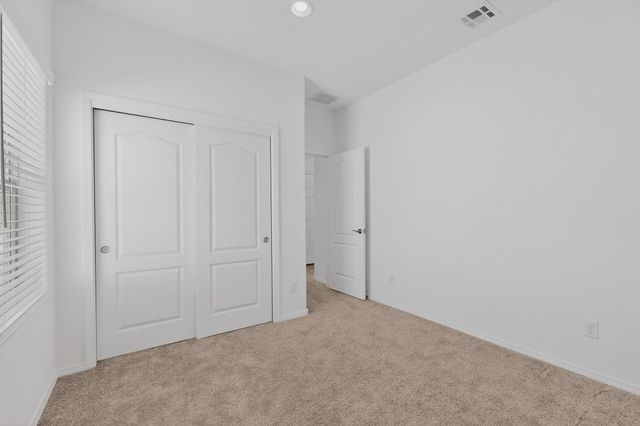 211 Prism Avenue SW, Rio Rancho, NM 87124