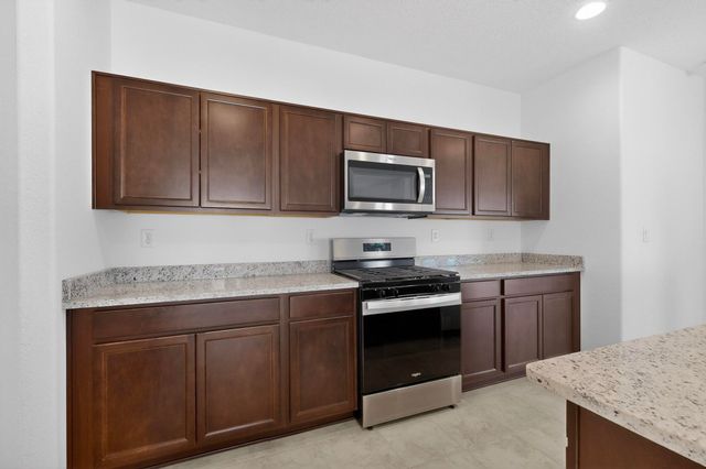 211 Prism Avenue SW, Rio Rancho, NM 87124