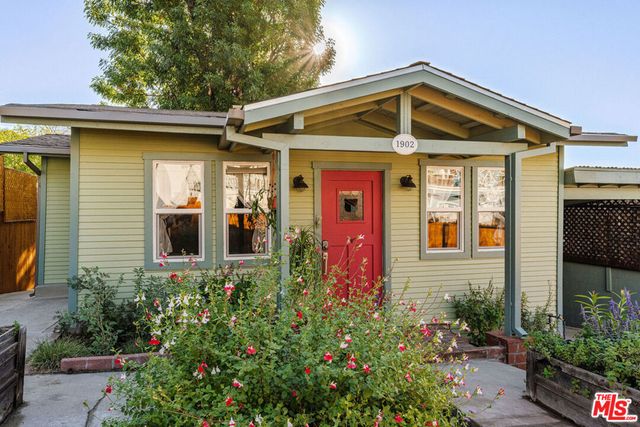 1902 N Avenue 51, Los Angeles, CA 90042