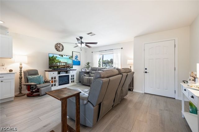 3601 Wisteria PL, Punta Gorda, FL 33950