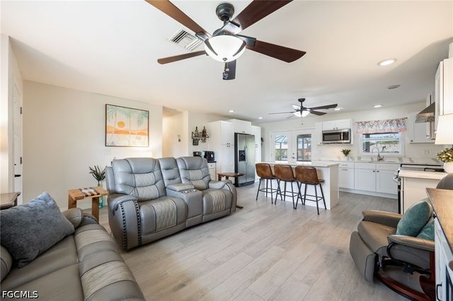 3601 Wisteria PL, Punta Gorda, FL 33950