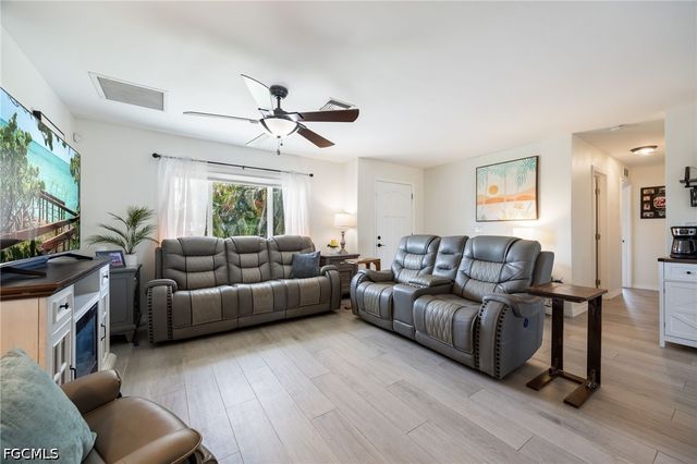 3601 Wisteria PL, Punta Gorda, FL 33950
