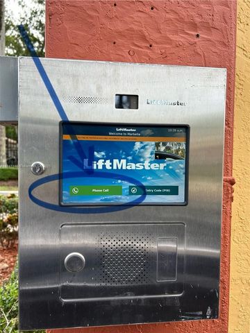 954 NE 42nd Ter, Homestead, FL 33033