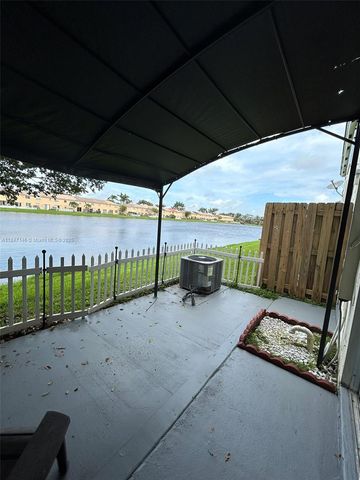 954 NE 42nd Ter, Homestead, FL 33033