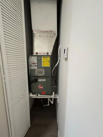 954 NE 42nd Ter, Homestead, FL 33033