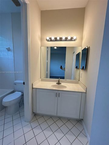 954 NE 42nd Ter, Homestead, FL 33033