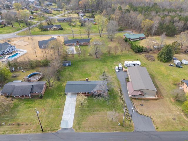 820 E Brookwood Drive, Landrum, SC 29356