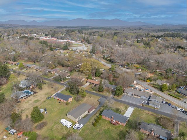 820 E Brookwood Drive, Landrum, SC 29356