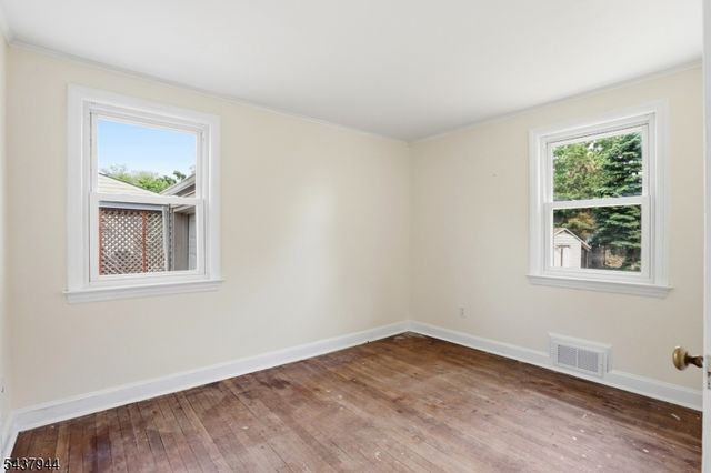 641 Greenbrook Rd, North Plainfield Boro, NJ 07063
