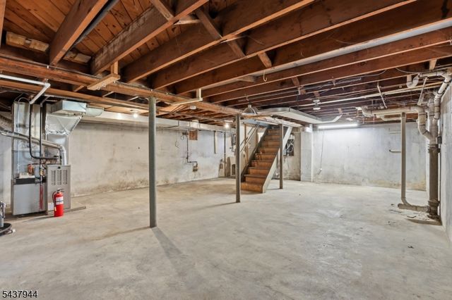 641 Greenbrook Rd, North Plainfield Boro, NJ 07063